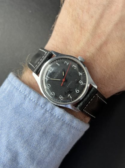наручные часы Восток СССР черный циферблат