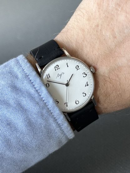 часы СССР Луч Белый циферблат - новые
