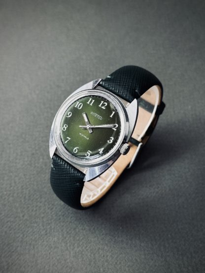 часы Восток - Зеленый циферблат