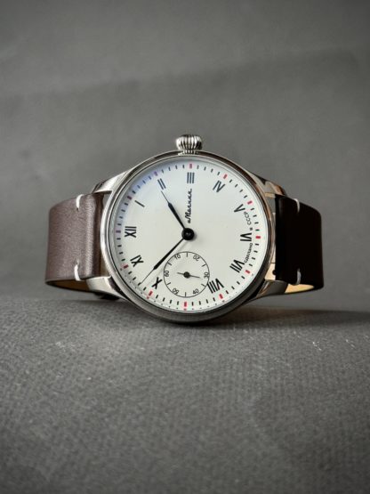 часы СССР Молния с белым циферблатом